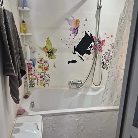 Prázdninový dům Paisible Et Agreable Proche D'une Foret